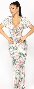 Fashion Nova Floral Jumpsuit L NWT